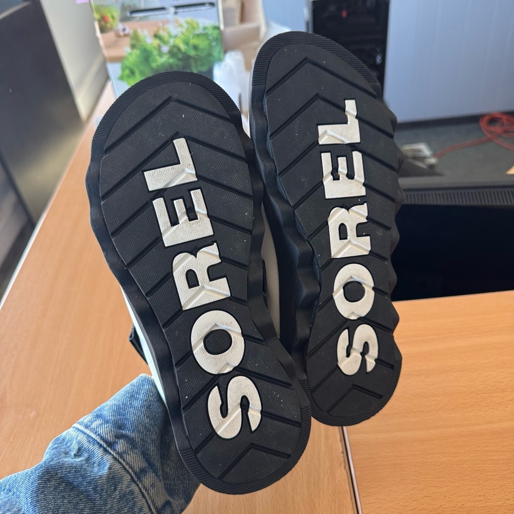 Sorel Viibe Clogs - Picture 7 of 7